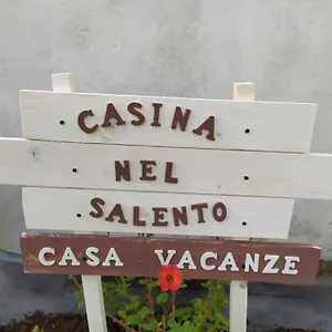 https://casina-nel-salento.lecce-hotels.com