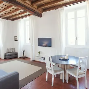 https://lungaretta3.it-romehotels.com