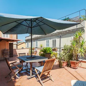 https://lungaretta4.it-romehotels.com